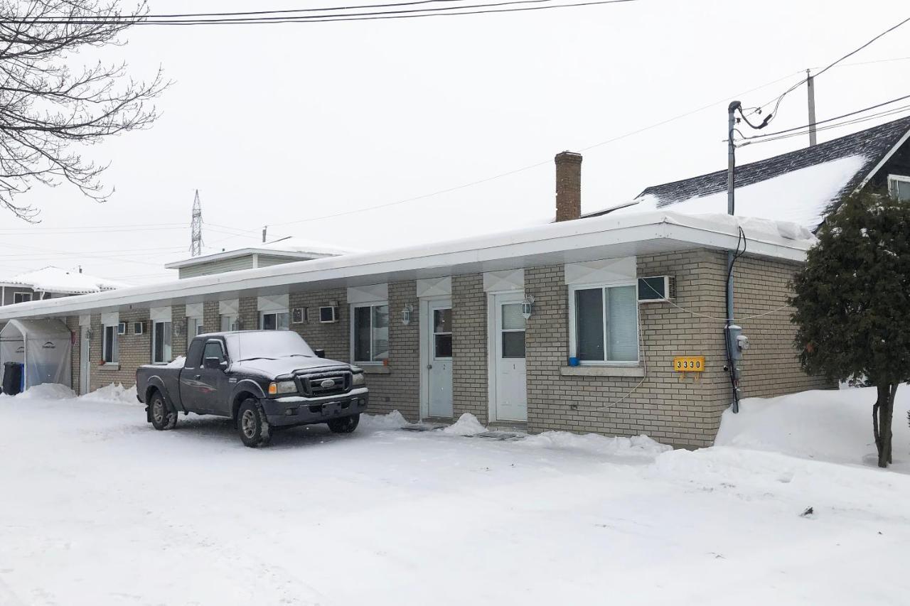 Hotel Tracy - St Lawrence River Sorel-Tracy Extérieur photo